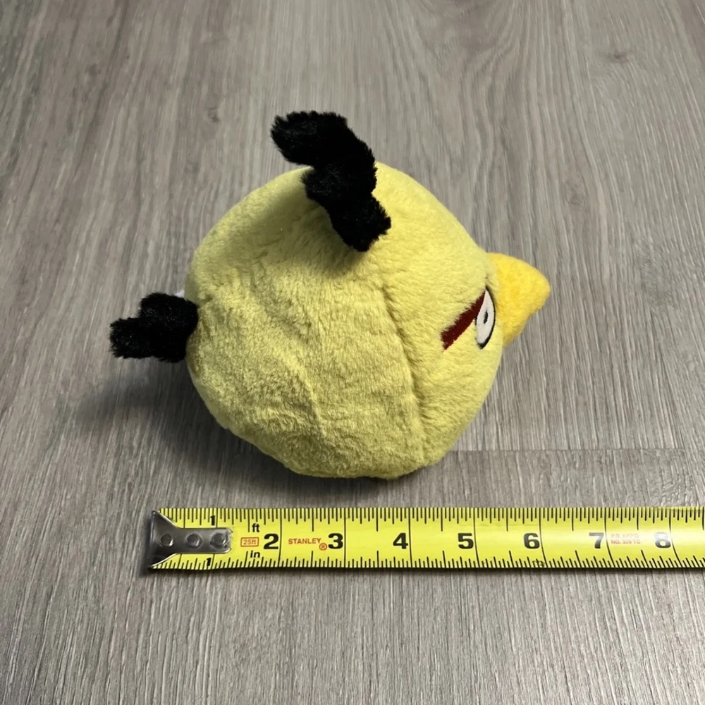 Angry Birds Commonwealth Plush Yellow Canary Chuck Charles 5” inch 2010 No Sound